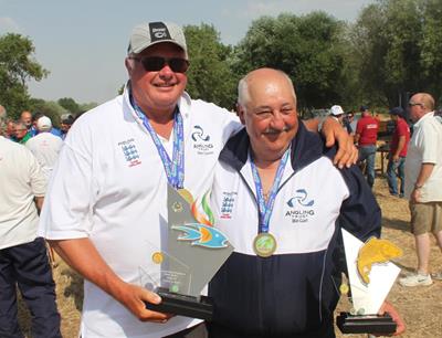 Mark Downs wins world match fishing championship gold 2015.jpg